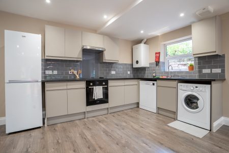 Gordon Avenue, SO14 6WD