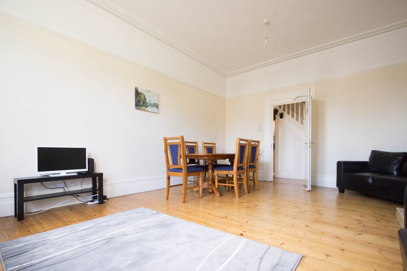 Shaftesbury Avenue, SO17 1SE