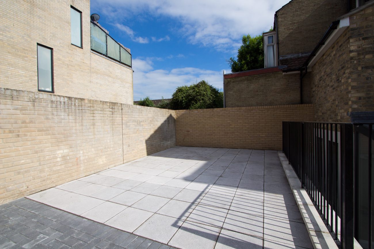 The Avenue, SO17 1XQ