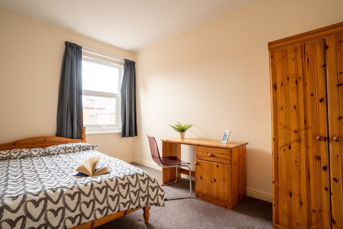 Livingstone Road, SO14 6WL