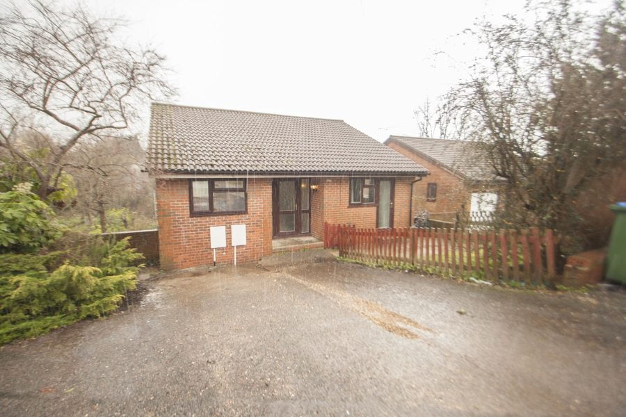 Roseland Gardens, SO17 1QJ Students. Neighbourhoods. Friendships.