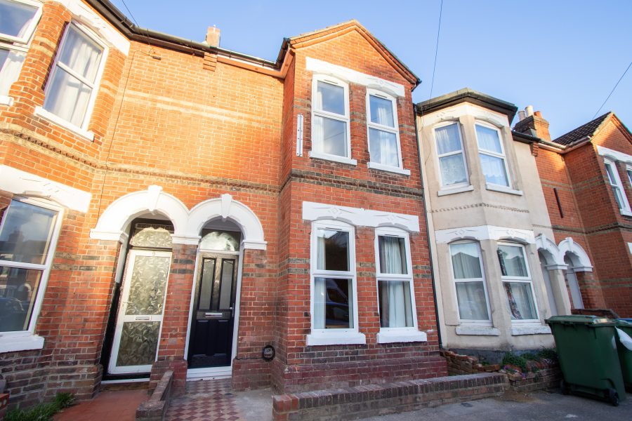 Livingstone Road, SO14 6WL