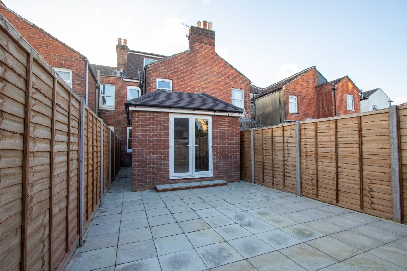 Livingstone Road, SO14 6WL